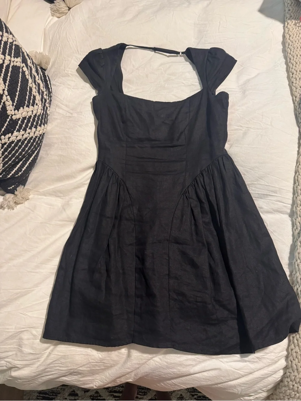 Reformation Oaklyn Dress Size 6 - Picture 1 of 8